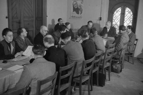 Martin Richter ruft 1945 zum Hilfswerk auf bereitet so den Weg zur Volkssolidarität