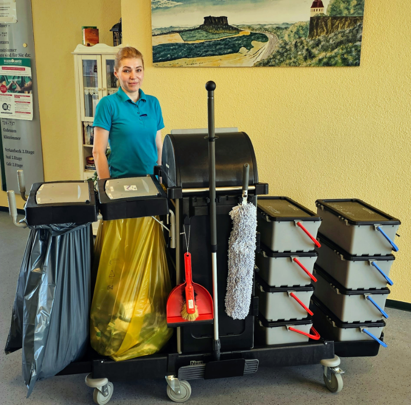 Unterhaltsreinigung in Gorbitz mit neuen Reinigungswagen